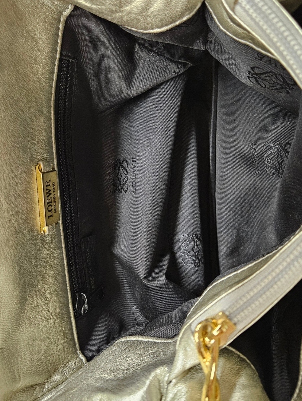 Loewe Nappa Lambskin Leather Knotted Tote Bag In Light Gold - Picture 14 of 15